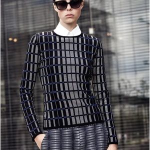 Hugo Boss fitted sweater size medium